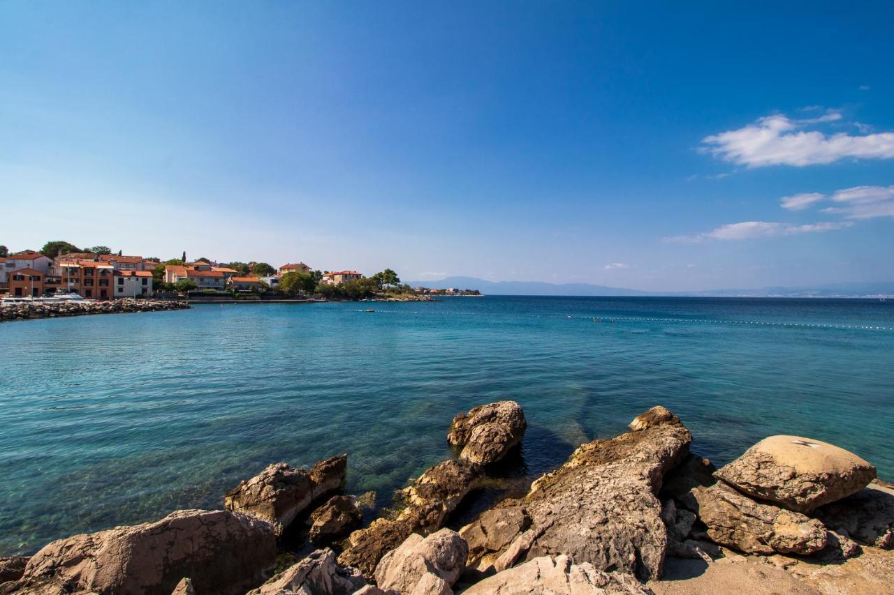 Maestral Apartments Malinska Kültér fotó