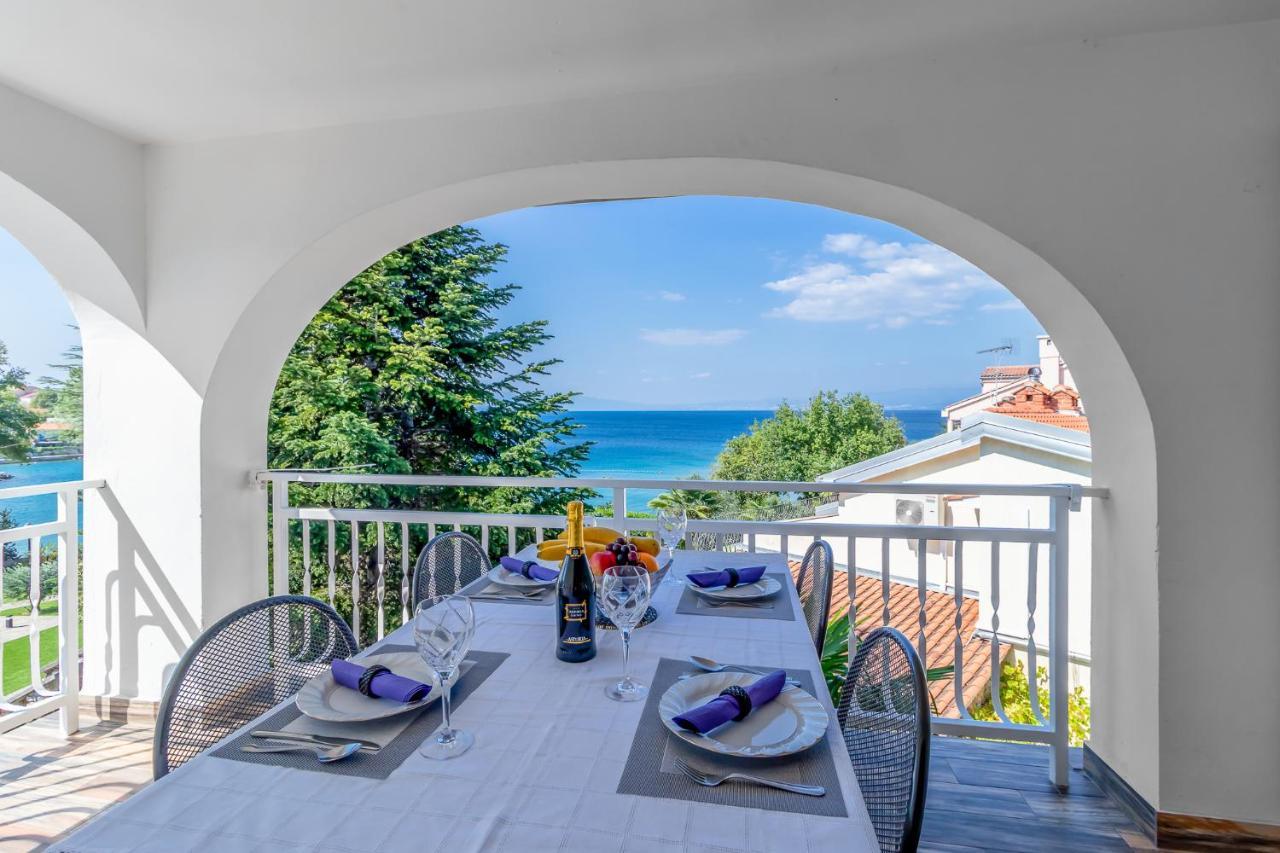 Maestral Apartments Malinska Kültér fotó