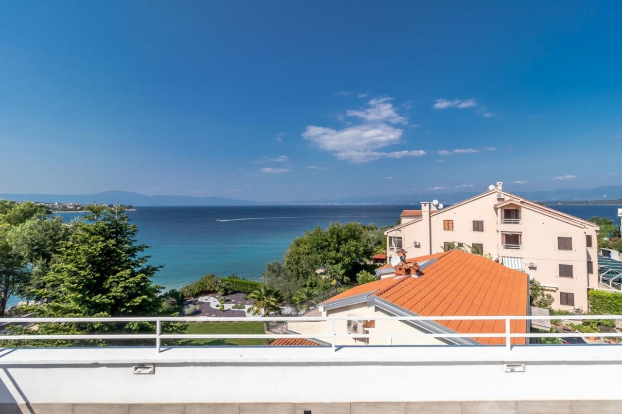 Maestral Apartments Malinska Kültér fotó