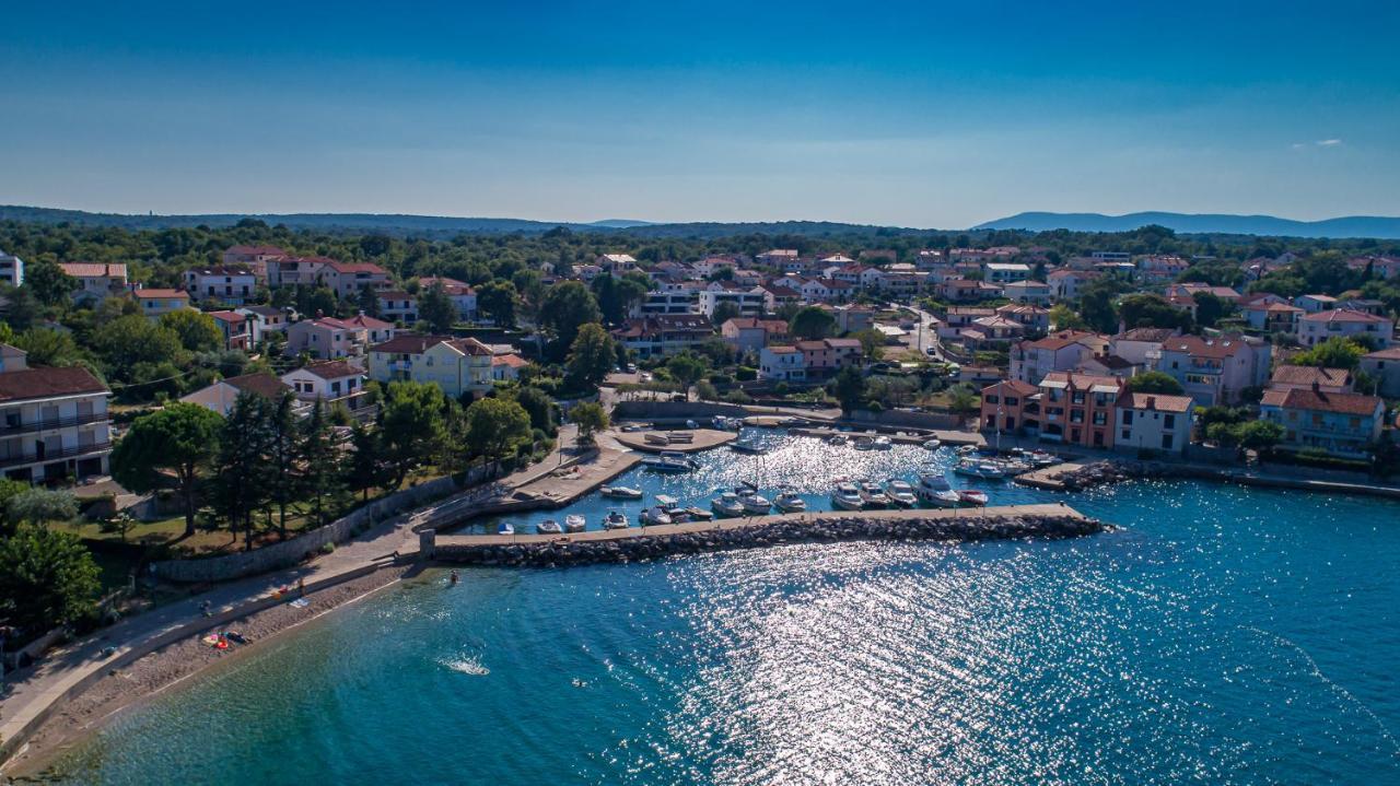 Maestral Apartments Malinska Kültér fotó