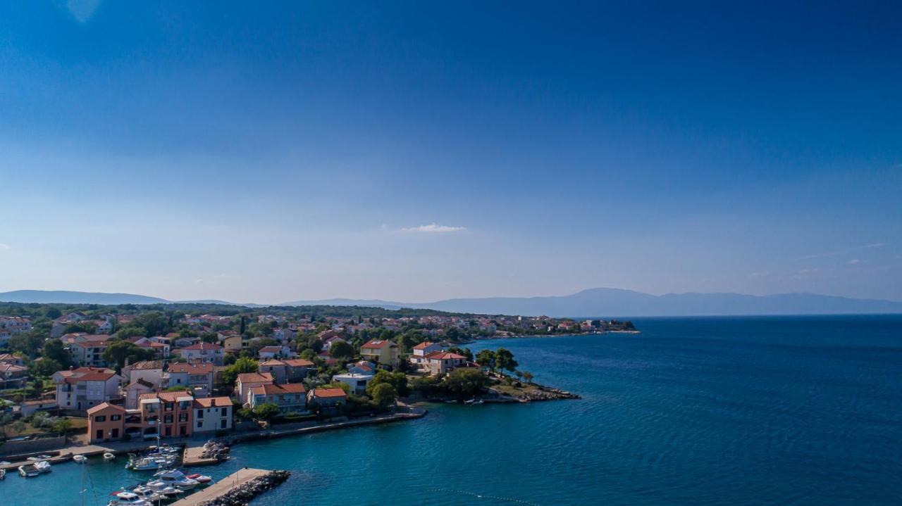 Maestral Apartments Malinska Kültér fotó
